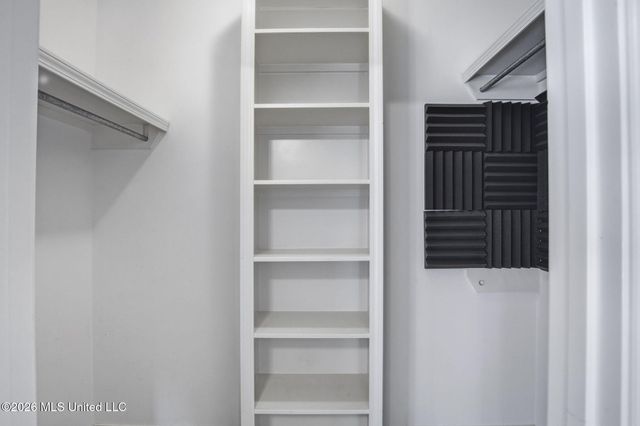 204 Ashbury Cove, Canton, MS 39046