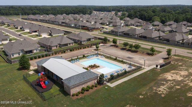 204 Ashbury Cove, Canton, MS 39046