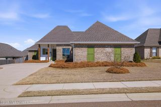 204 Ashbury Cove, Canton, MS 39046