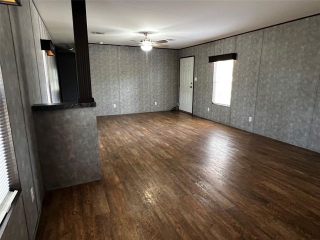 1007 Scott ST B, Kyle, TX 78640