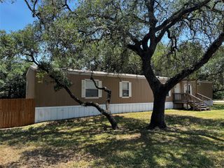 1007 Scott ST B, Kyle, TX 78640