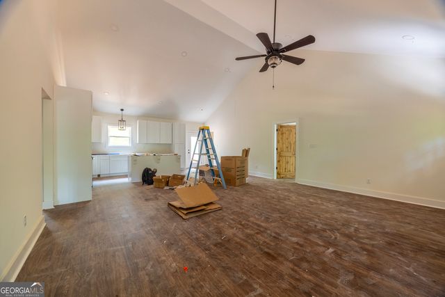 124 Baskins Ext, Canon, GA 30520