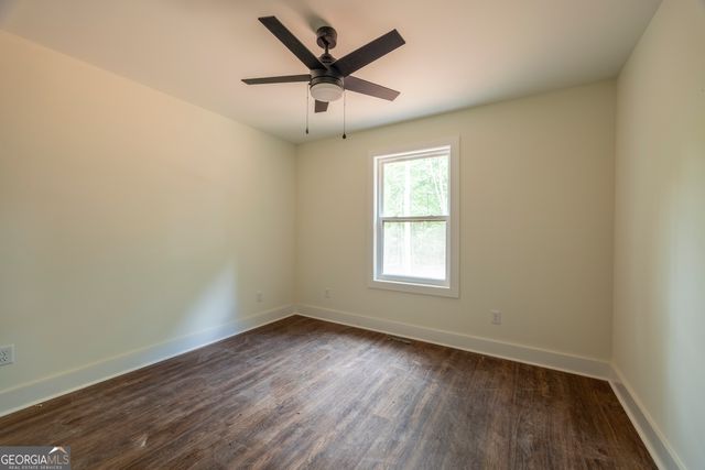 124 Baskins Ext, Canon, GA 30520
