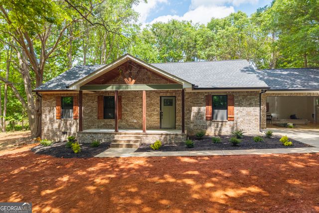 124 Baskins Ext, Canon, GA 30520