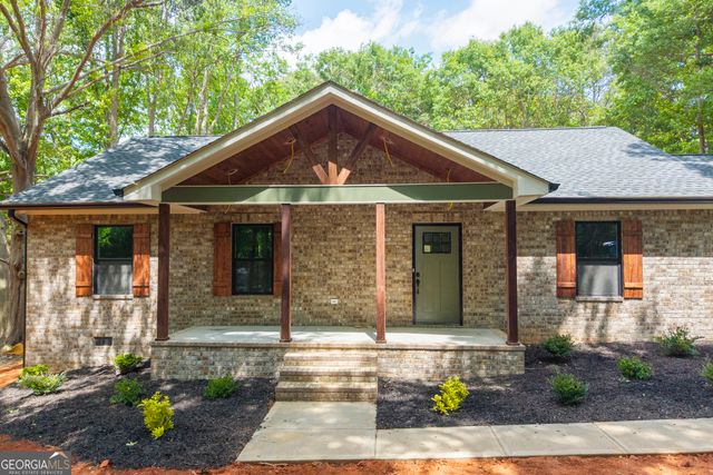 124 Baskins Ext, Canon, GA 30520