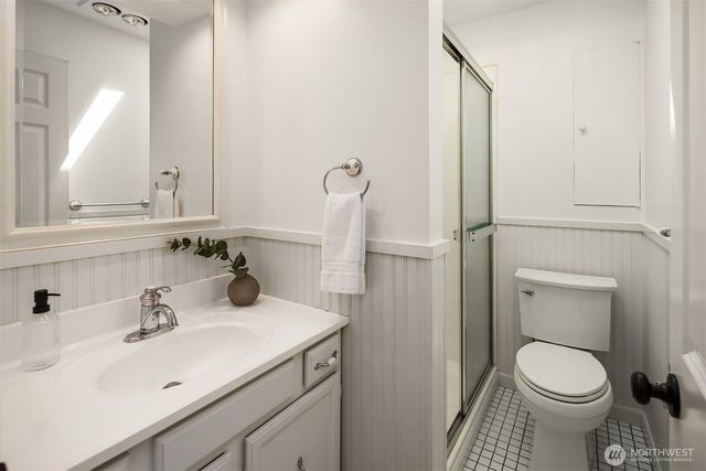 621 128th Avenue SE, Bellevue, WA 98005