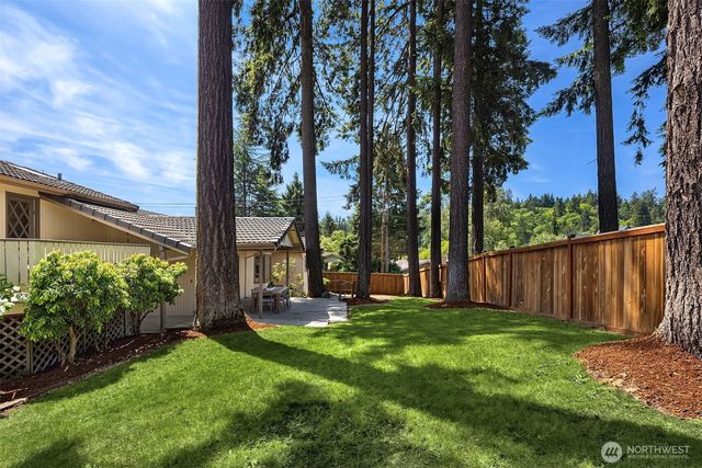 621 128th Avenue SE, Bellevue, WA 98005