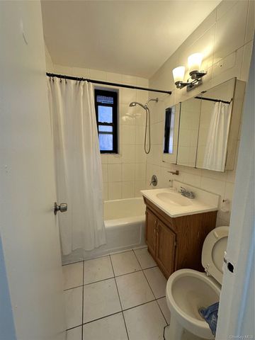150-30 71 Avenue 6E, Flushing, NY 11367