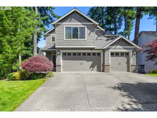 36729 KATRINA St, Sandy, OR 97055