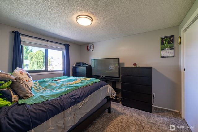 137 Sunnyside Drive, Centralia, WA 98531