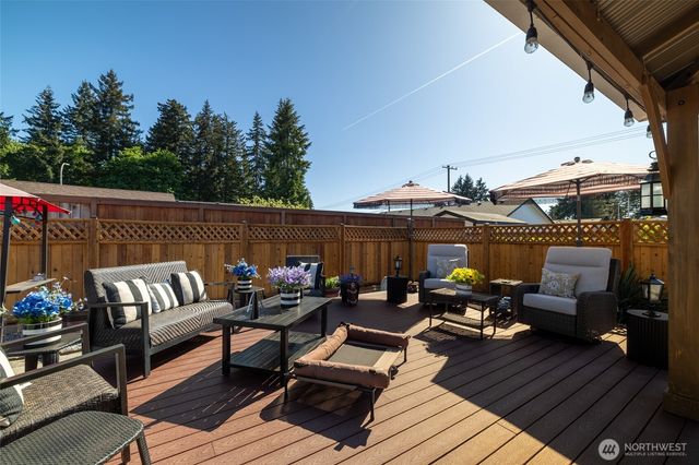 137 Sunnyside Drive, Centralia, WA 98531
