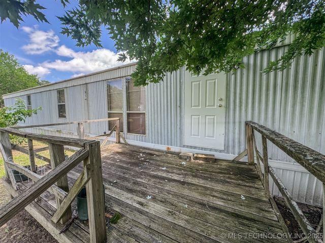 11517 W 660 Road, Hulbert, OK 74441