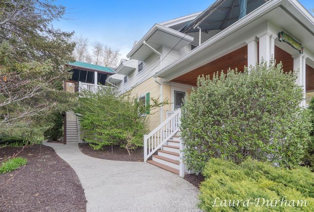 790 Lake Street, Saugatuck, MI 49453