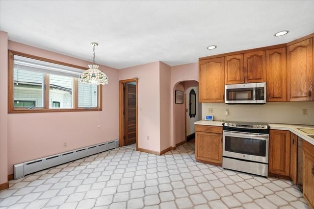 14 Brookside Park, Milton, MA 02186