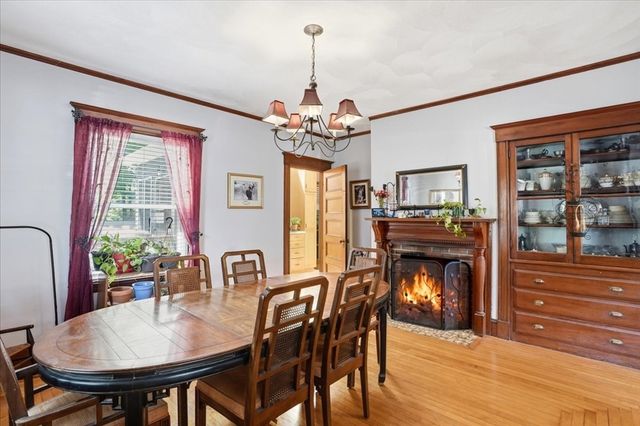 14 Brookside Park, Milton, MA 02186
