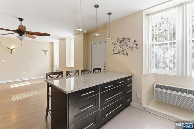 39-45 Bruen 4, Newark, NJ 07105