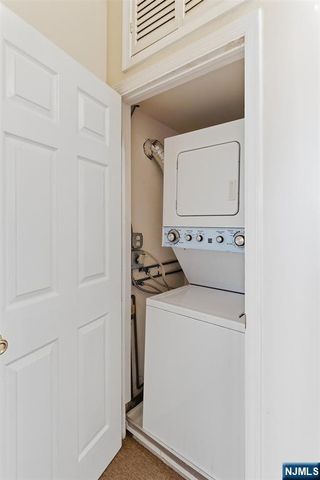 39-45 Bruen 4, Newark, NJ 07105