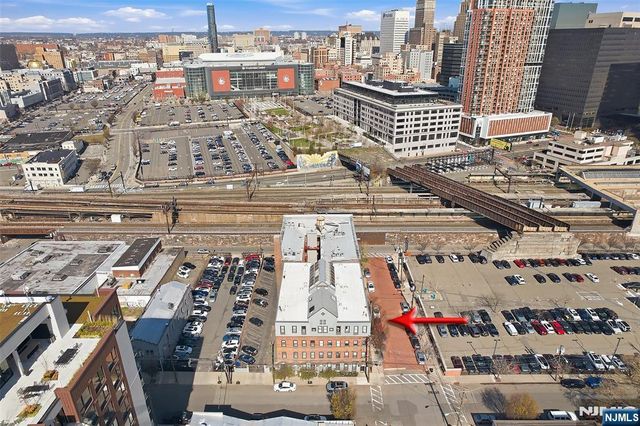 39-45 Bruen 4, Newark, NJ 07105