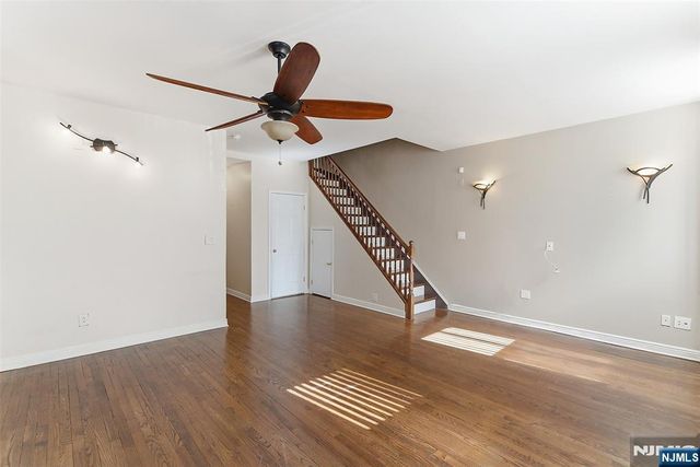 39-45 Bruen 4, Newark, NJ 07105