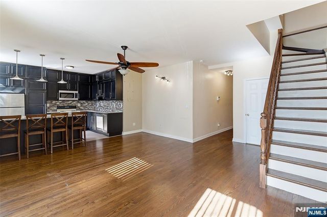 39-45 Bruen 4, Newark, NJ 07105