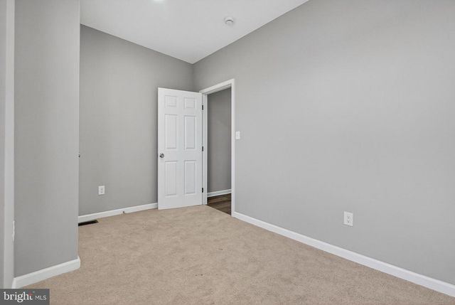 2004 ROBB ST, Baltimore, MD 21218