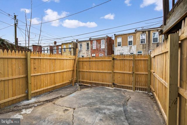 2004 ROBB ST, Baltimore, MD 21218