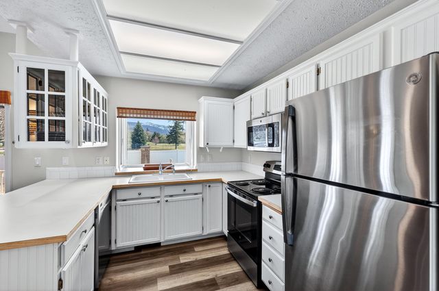 24216 E Olive Ln, Liberty Lake, WA 99019