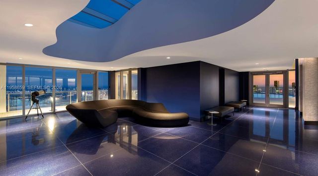 851 NE 1st Ave 4303, Miami, FL 33132