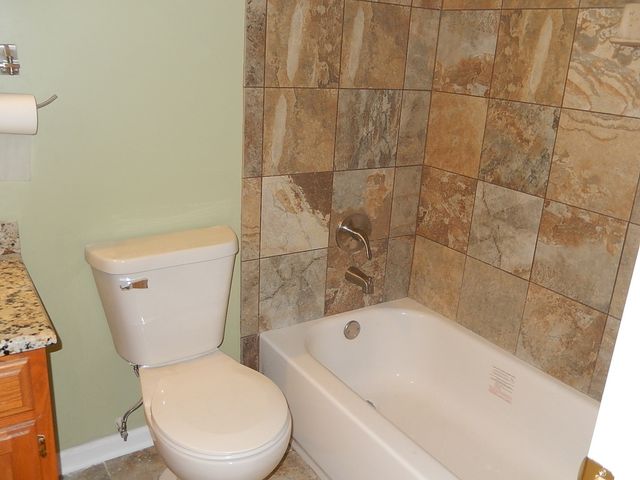 1402 Bear Flag Drive 53-2, Hanover Park, IL 60133