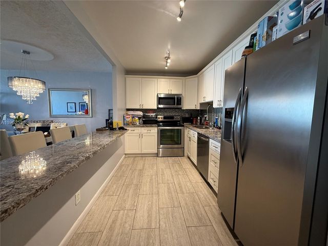 19370 Collins Avenue 1022, Sunny Isles Beach, FL 33160