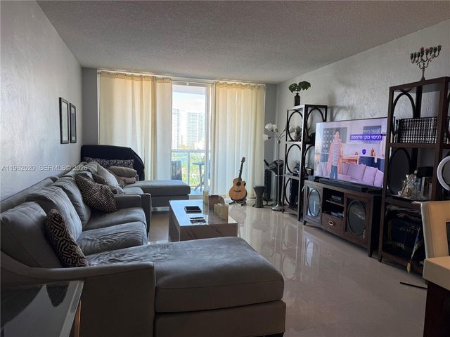 19370 Collins Avenue 1022, Sunny Isles Beach, FL 33160