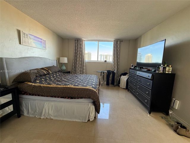 19370 Collins Avenue 1022, Sunny Isles Beach, FL 33160