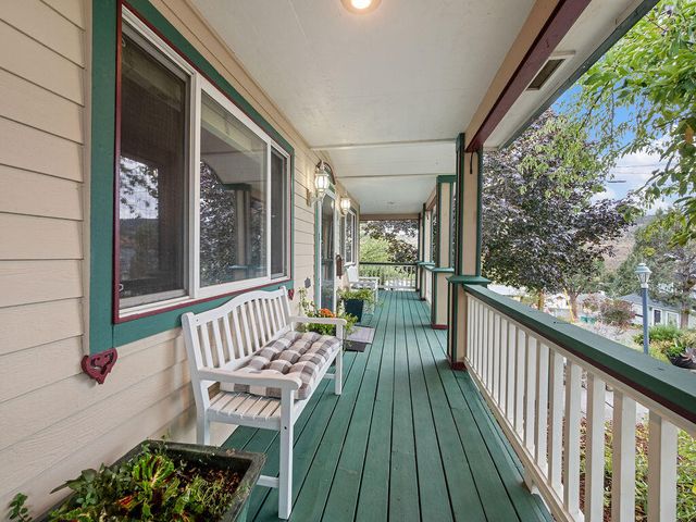 328 Grant Street, Klamath Falls, OR 97601