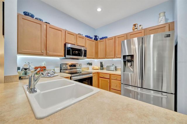 4083 OVERTURE CIRCLE, Bradenton, FL 34209