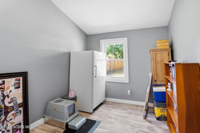 412 S Laura Street, Payne, OH 45880