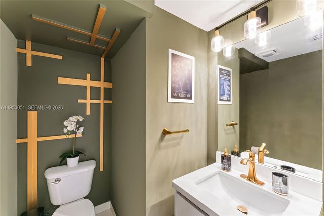 7226 NW 103rd Path, Doral, FL 33178