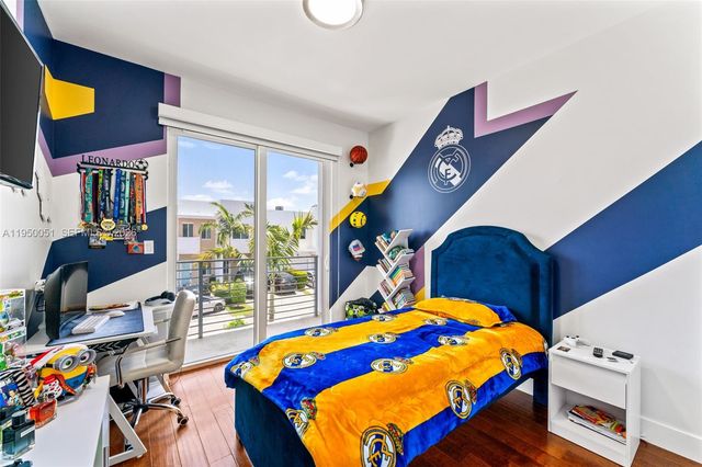 7226 NW 103rd Path, Doral, FL 33178