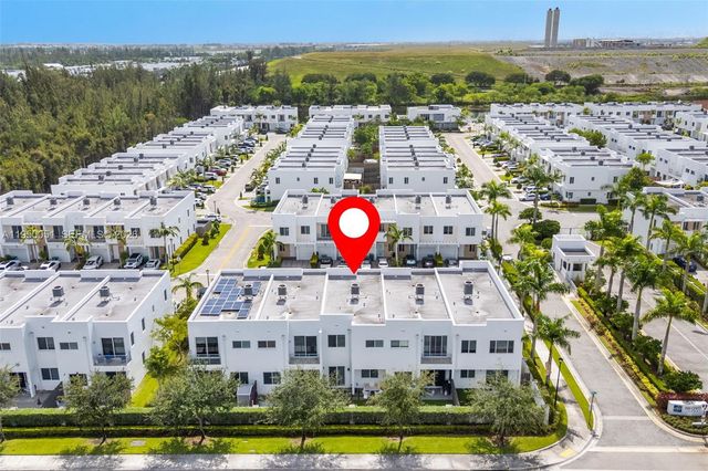 7226 NW 103rd Path, Doral, FL 33178