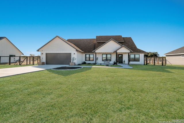 659 Thormeyer, Seguin, TX 78155