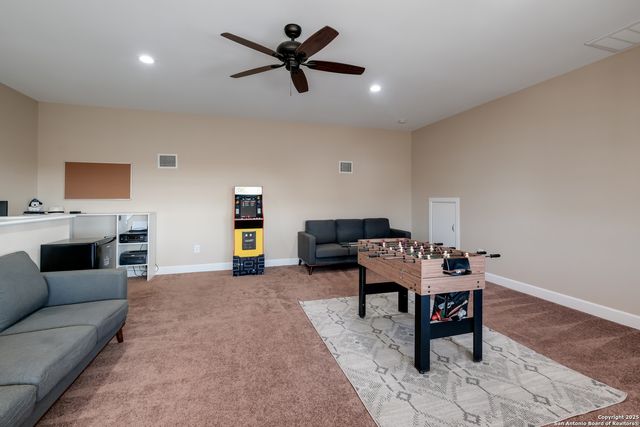 659 Thormeyer, Seguin, TX 78155