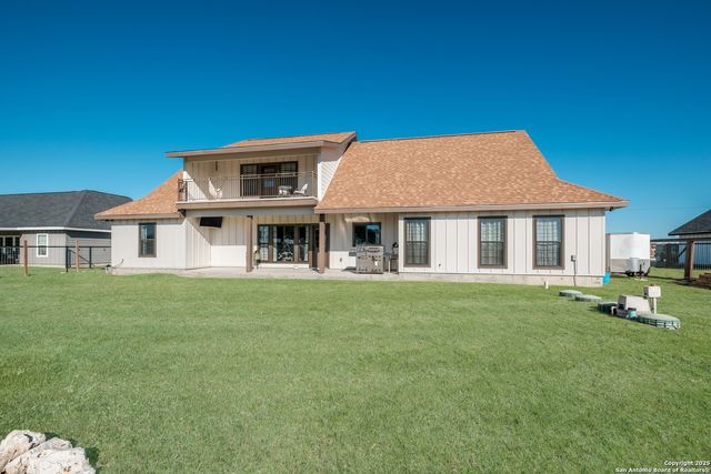659 Thormeyer, Seguin, TX 78155