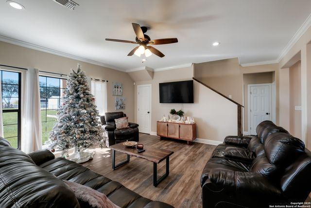 659 Thormeyer, Seguin, TX 78155