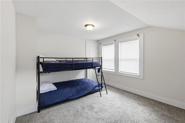 2404 Denver Avenue, Kansas City, MO 64127