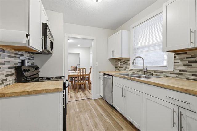 2404 Denver Avenue, Kansas City, MO 64127
