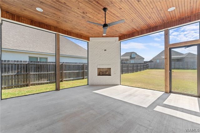 13541 Margaret Way, Northport, AL 35475