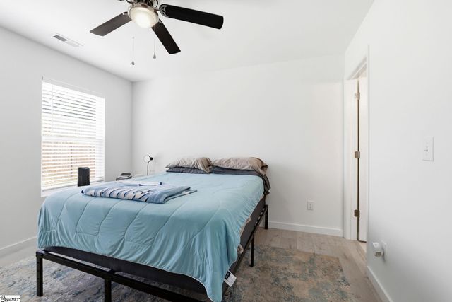 832 Fairwood Drive, Woodruff, SC 29388