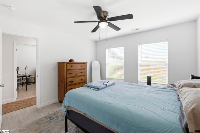 832 Fairwood Drive, Woodruff, SC 29388