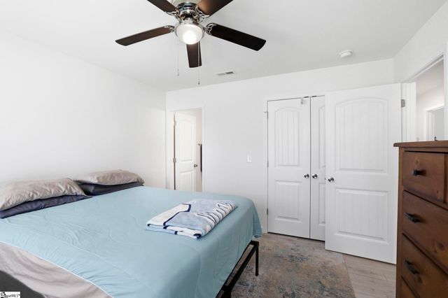 832 Fairwood Drive, Woodruff, SC 29388