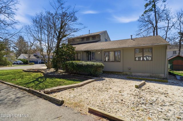 217 Lenape Trail, Forked River, NJ 08731