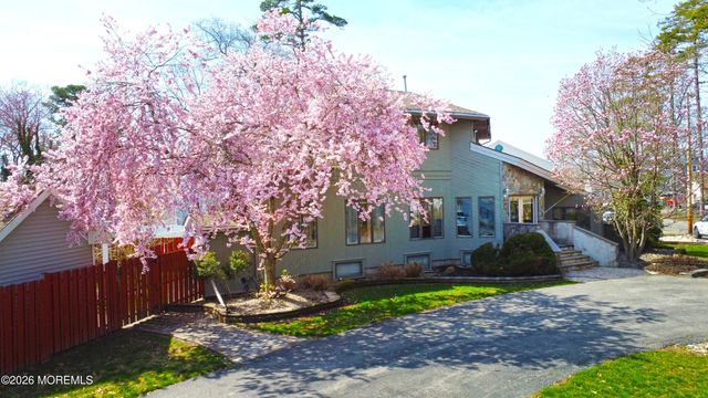 217 Lenape Trail, Forked River, NJ 08731